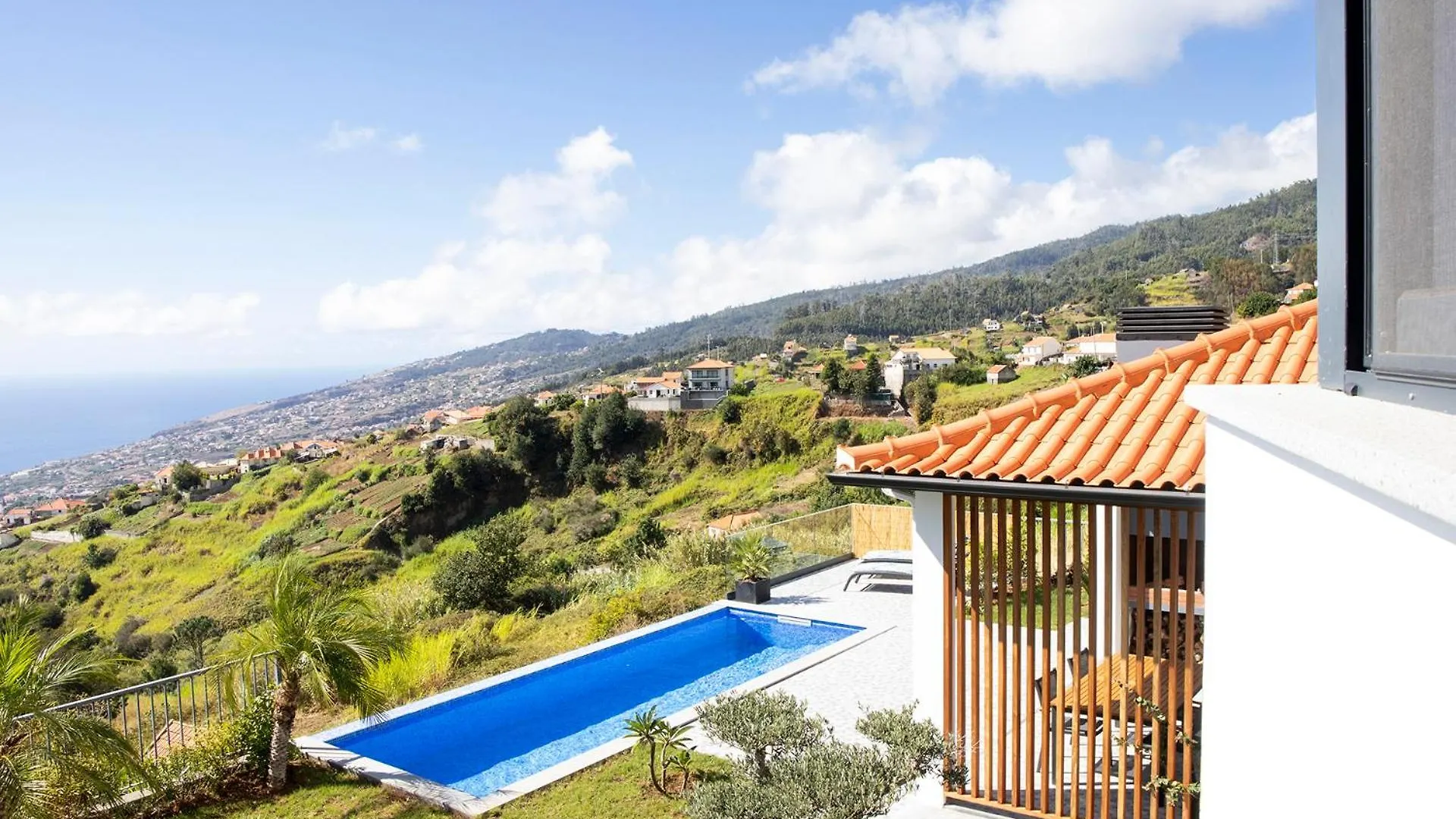 Vila Rouxinol Arco da Calheta